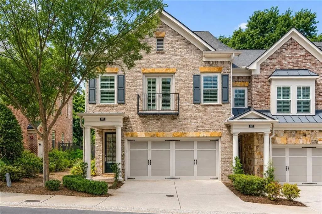 205 Nottaway Lane, Alpharetta