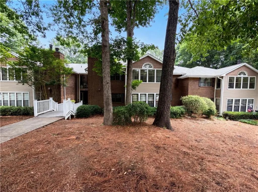 507 Barrington Hills Drive, Atlanta