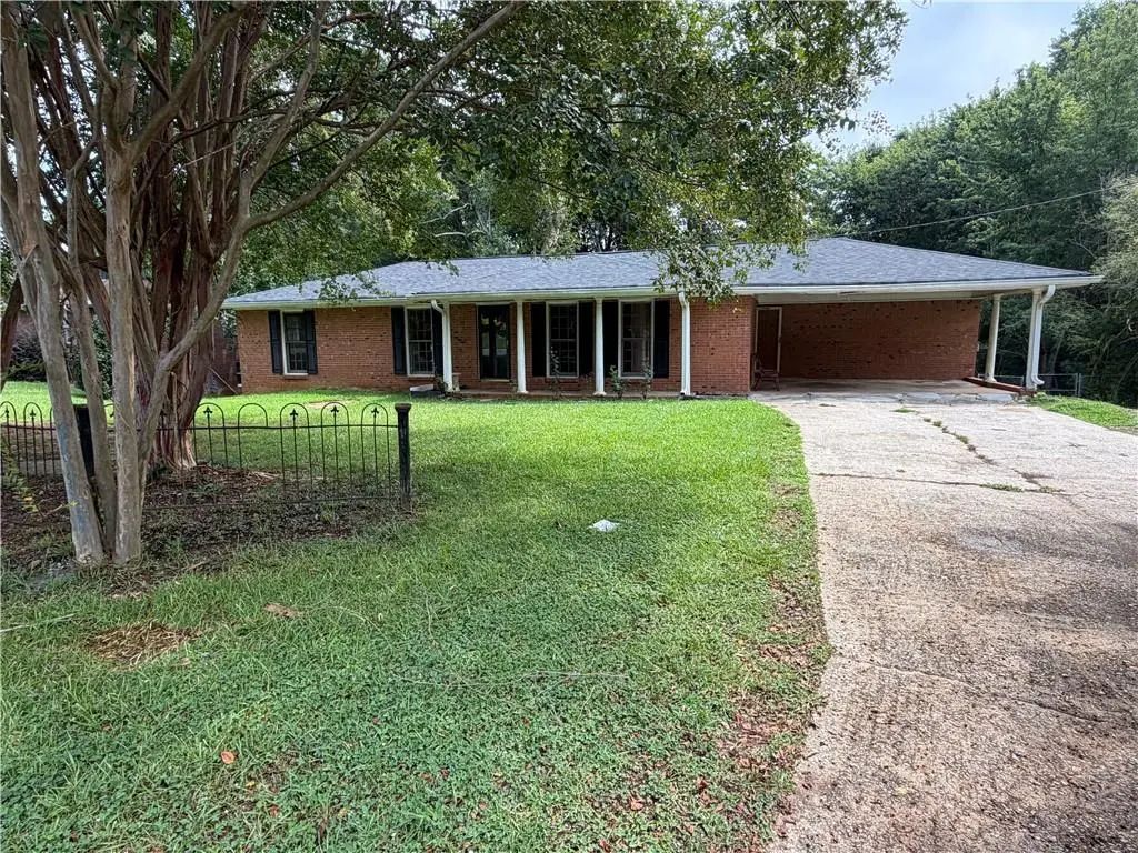 3941 Lauada Drive, Douglasville
