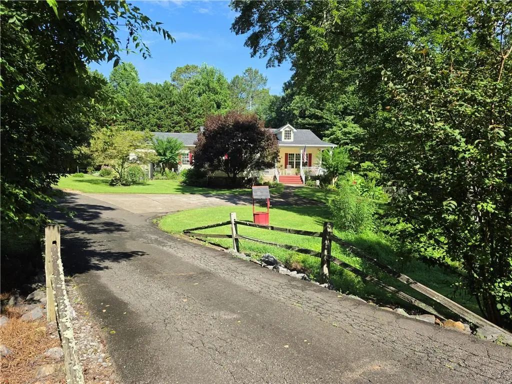 437 Lumber Company Road, Talking Rock