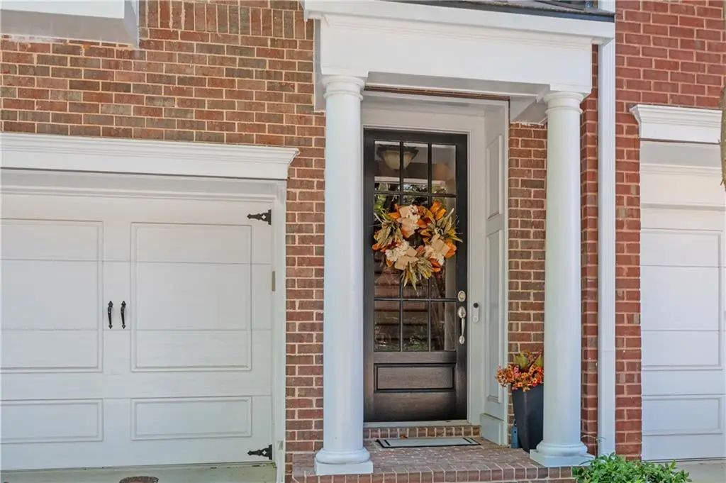 5505 Waters Edge Trail, Roswell