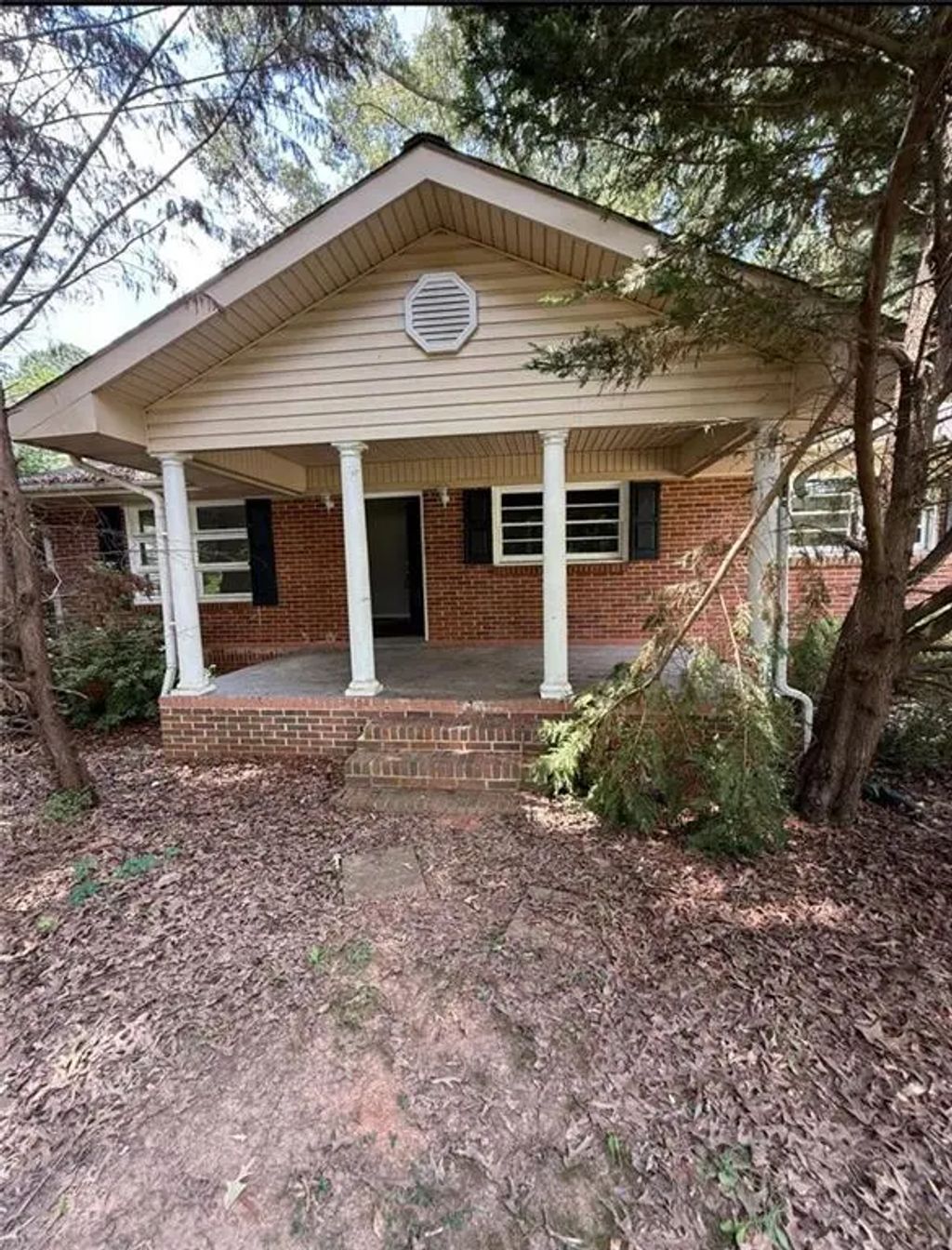7205 Lakeview Drive, Covington