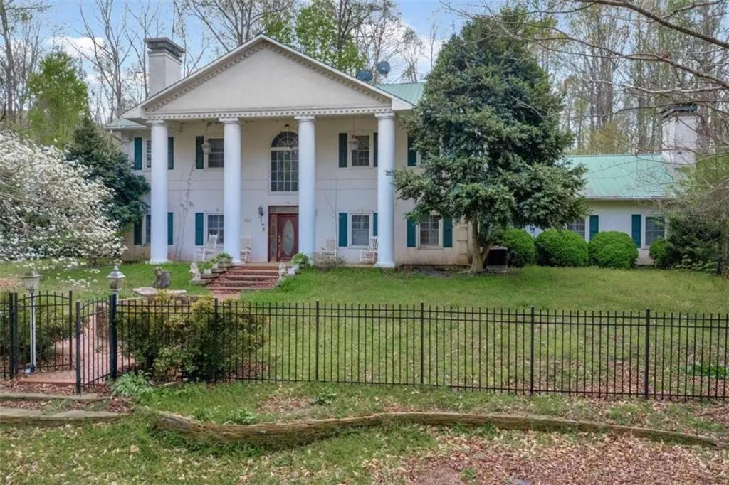 743 Blacks Creek Church Road, Danielsville