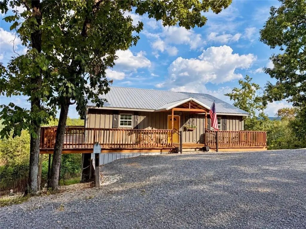 540 County Road 368, Centre