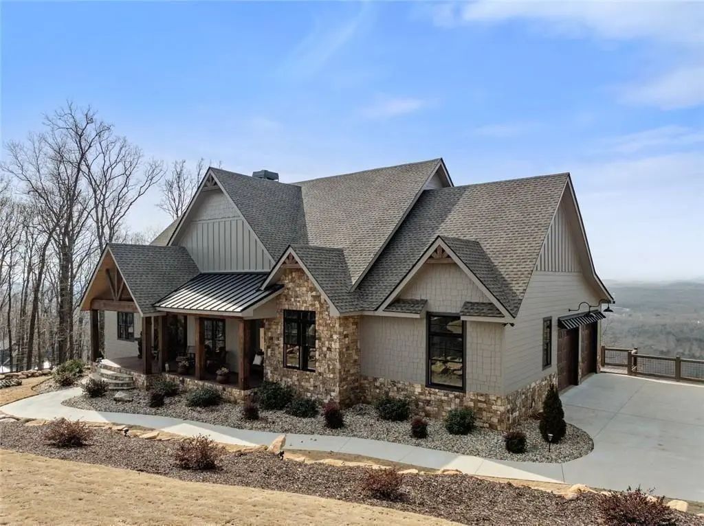 655 Mountainside Drive, Cleveland