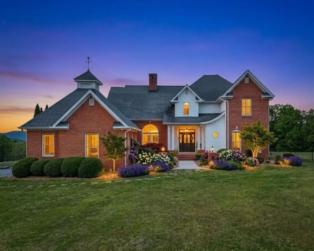 139 Harris Lane, La Fayette