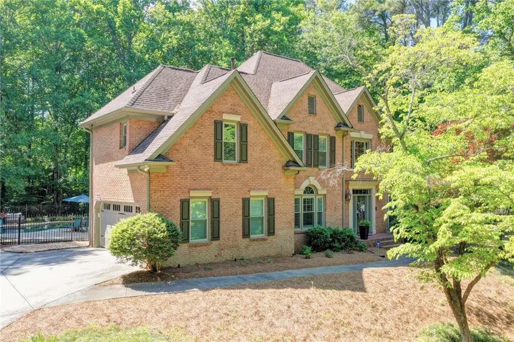 13415 Providence Lake Drive, Milton