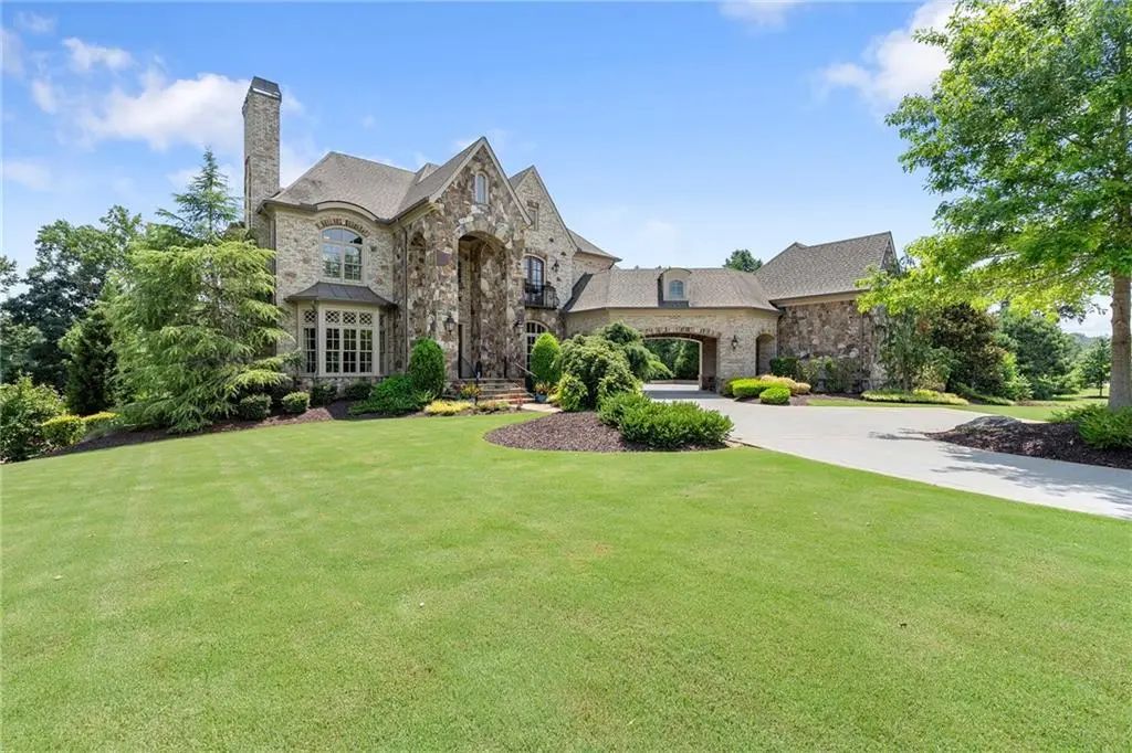 10145 Cedar Ridge Drive, Milton
