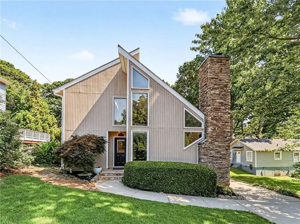 489 Trabert Avenue Nw, Atlanta