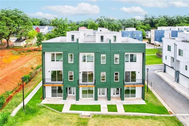Unit 34 - 2029 Memorial Drive, Atlanta