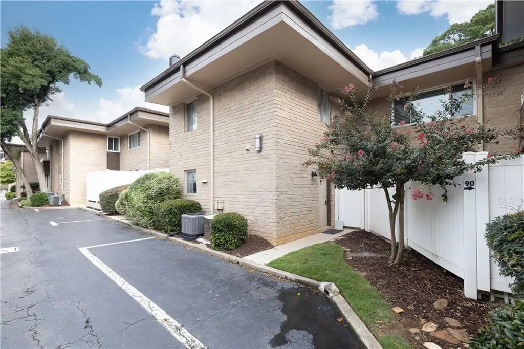 Unit 88 - 346 Carpenter Drive, Sandy Springs