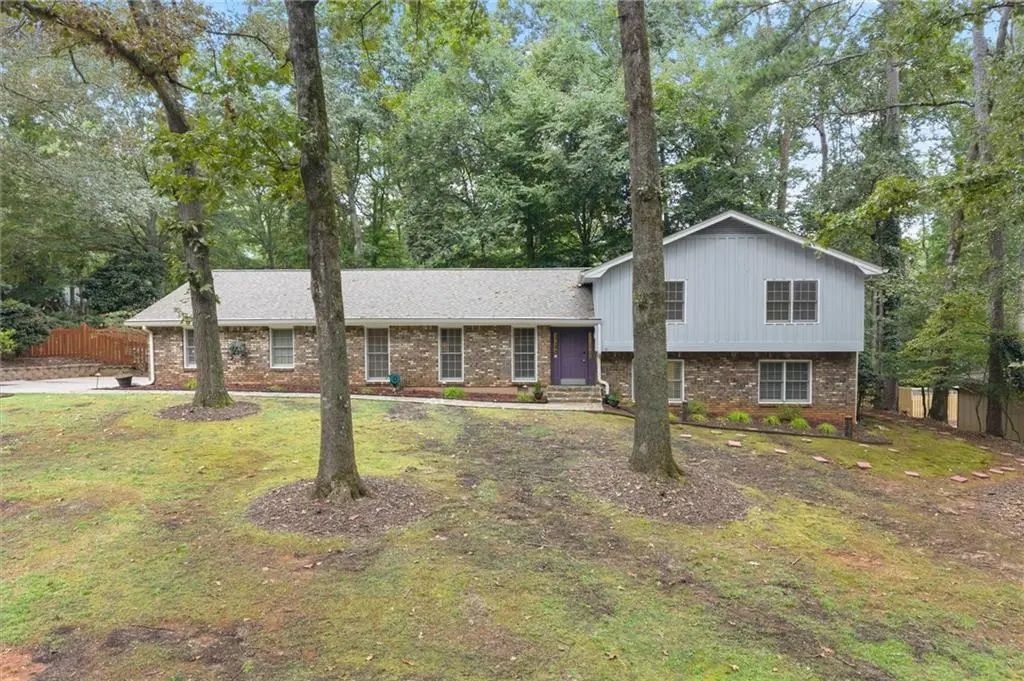 1160 Martin Ridge Road, Roswell