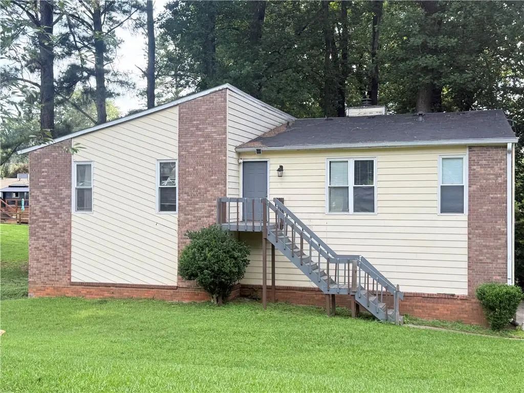 976 Bernice Court, Lawrenceville