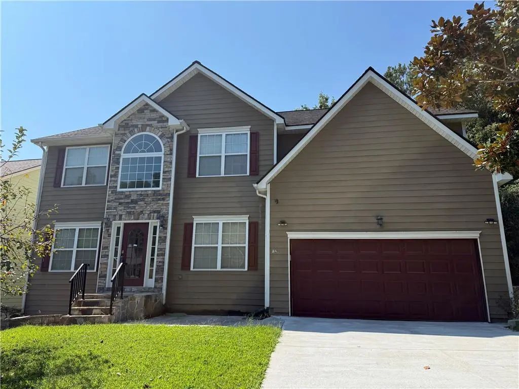 1320 Grey Rock Way, Suwanee