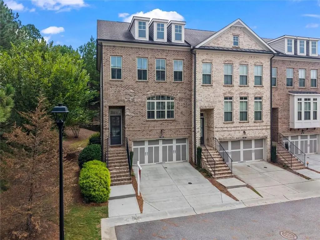 1402 Wisteria Wall Drive, Suwanee