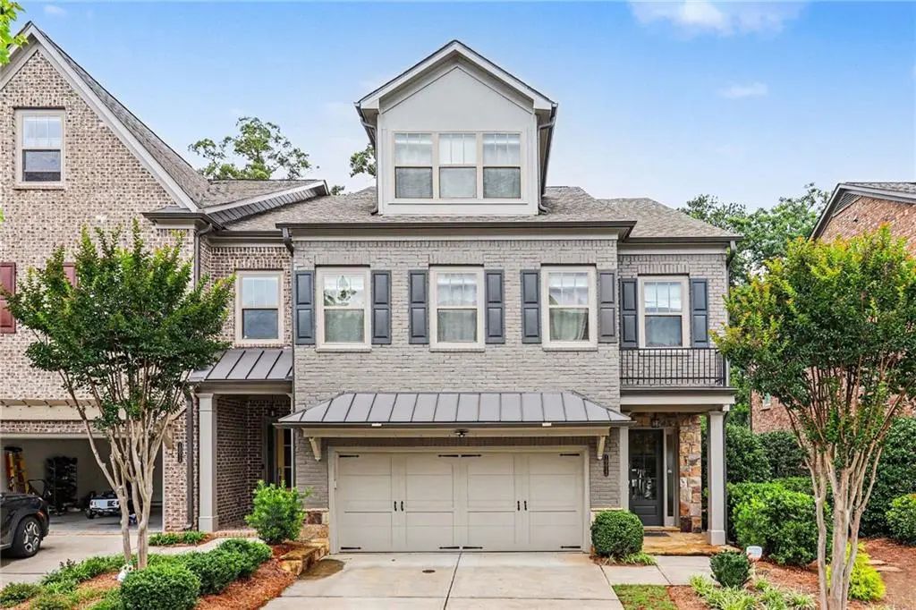 10012 Windalier Way, Roswell