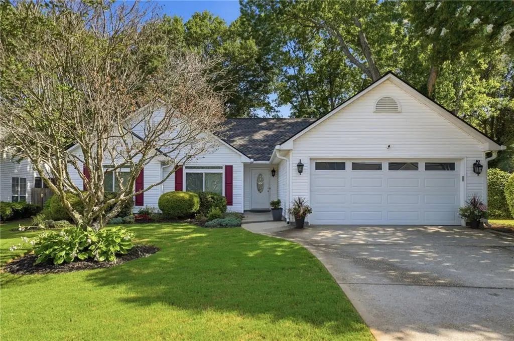 584 Fernstone Trail, Lawrenceville