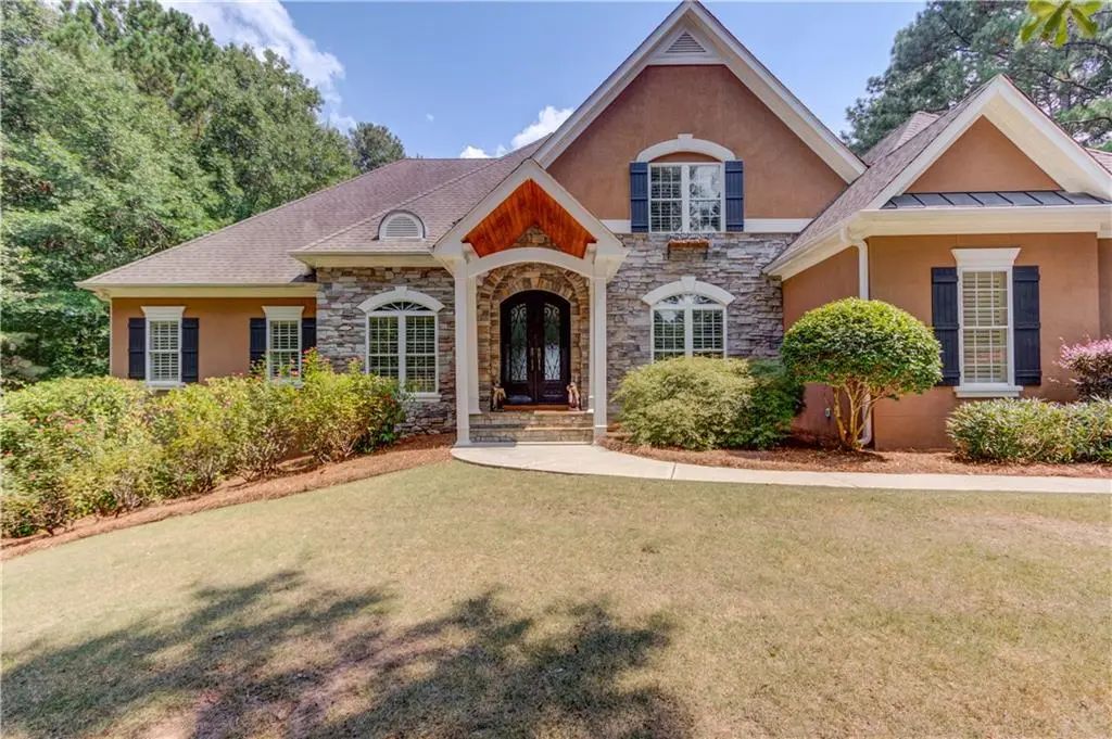 6228 Waters Edge Drive, Covington