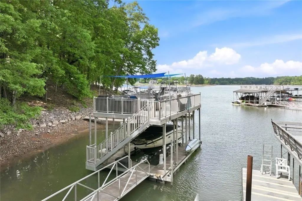 528 Oak Grove Road, Dawsonville