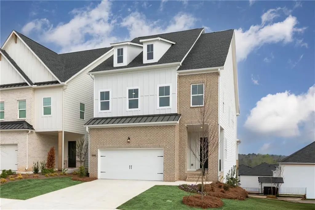 1095 Winding Branch Drive, Canton