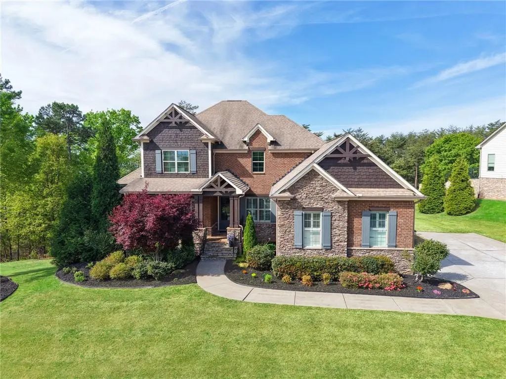203 Laurel Vista Drive, Canton