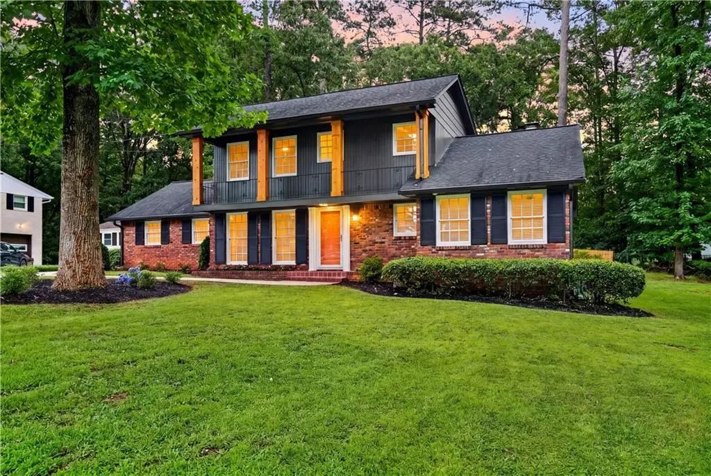 2664 Black Forest Trail Sw, Atlanta