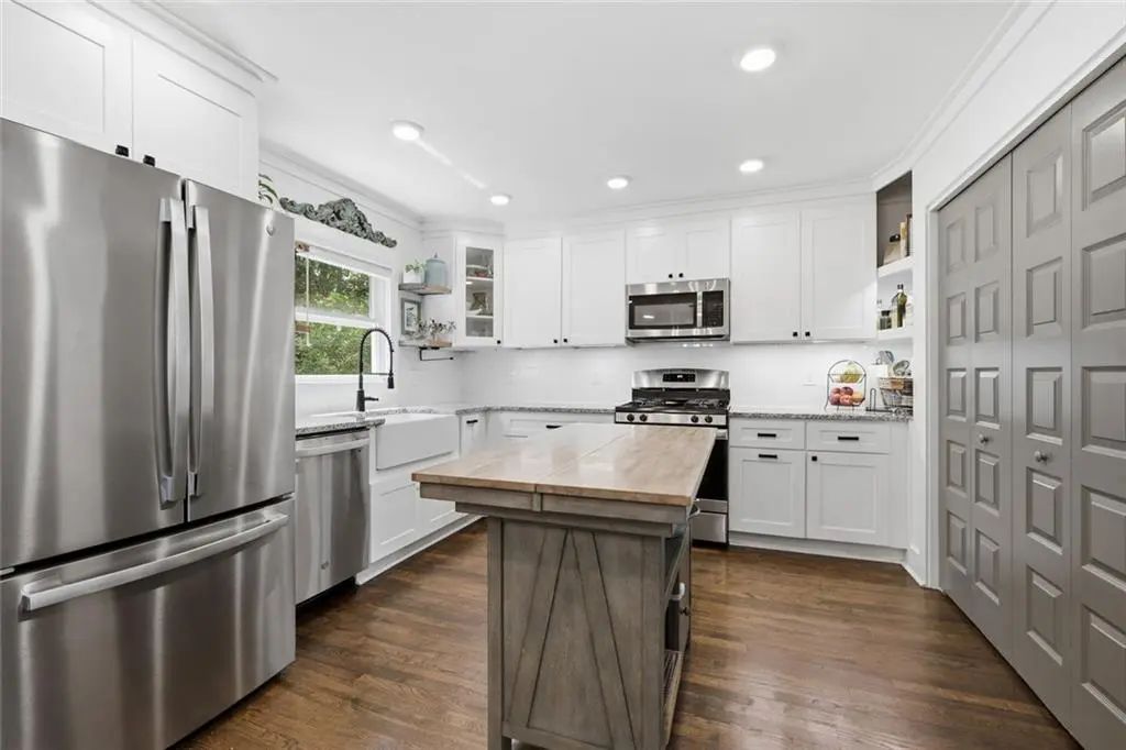 2344 Old Spring Road Se, Smyrna