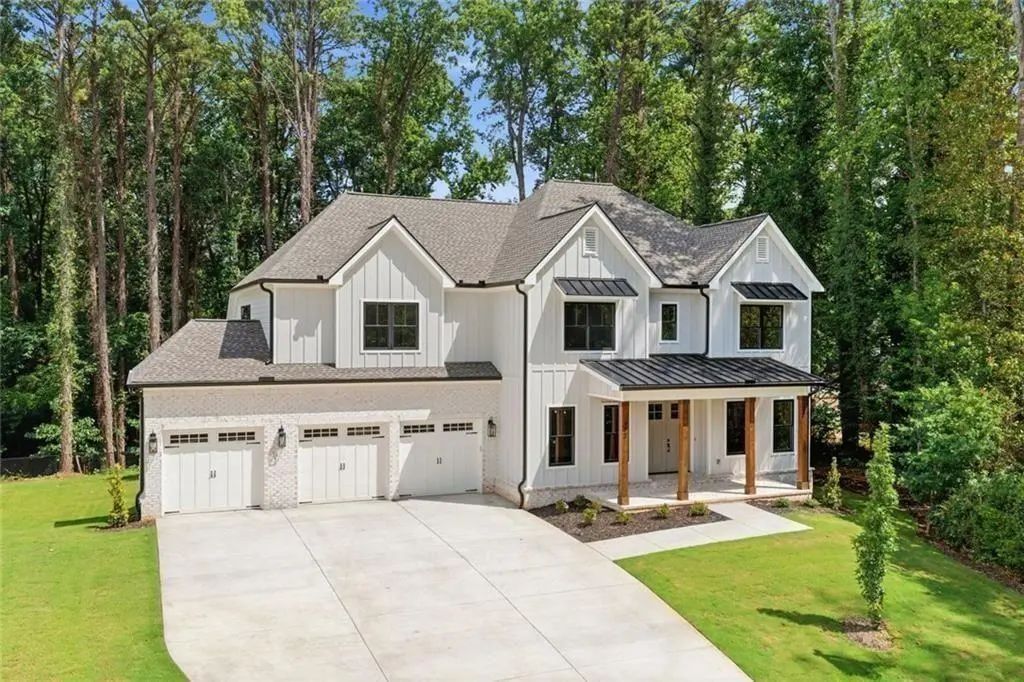 1992 Highgrove Court, Atlanta