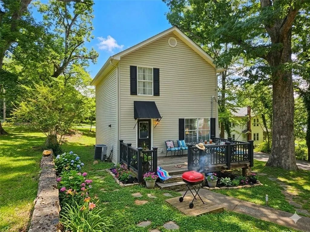 1326 Park Hill Drive, Gainesville