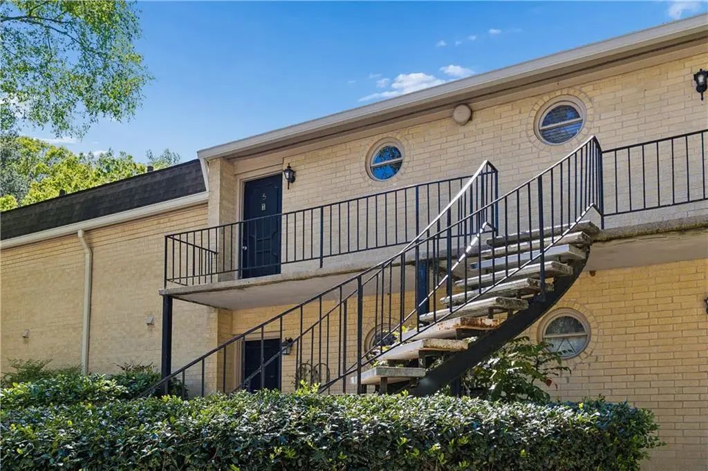 Unit G5 - 5400 Roswell Road, Atlanta