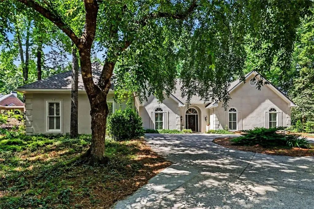 2565 Fairview Drive, Cumming