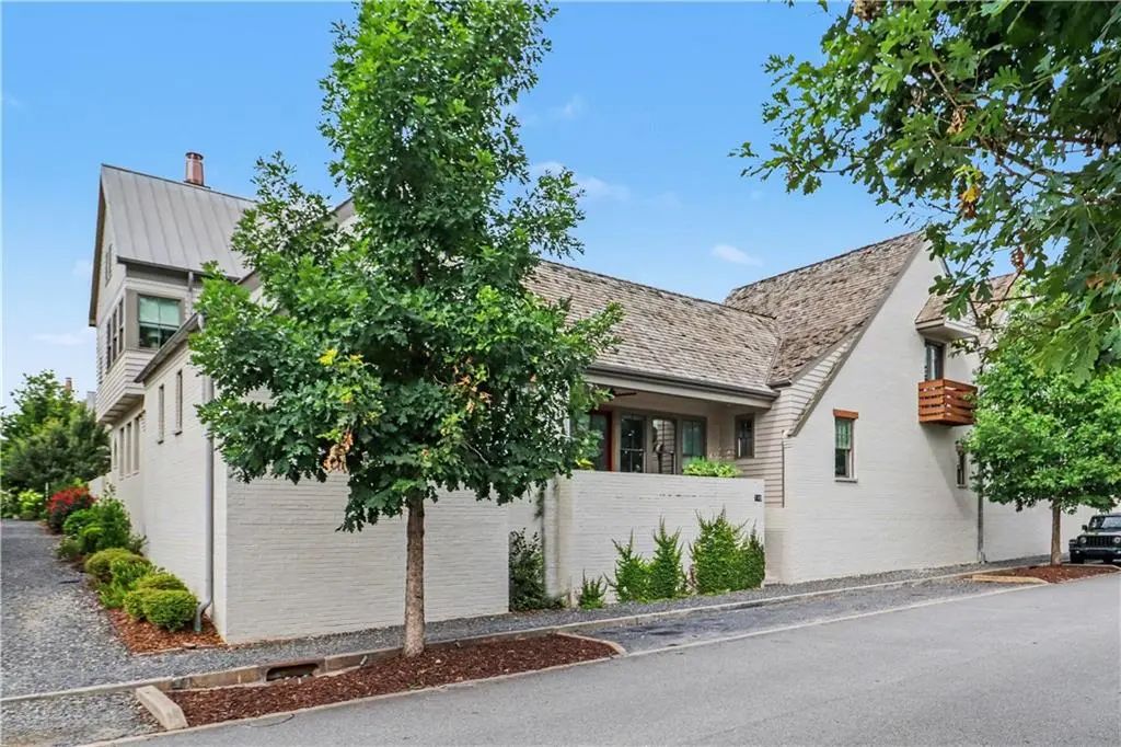 110 4th Street, Fayetteville