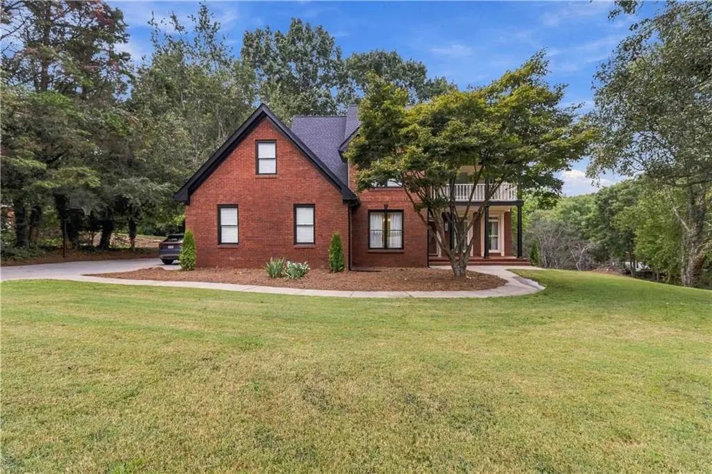 3355 Kates Way, Duluth