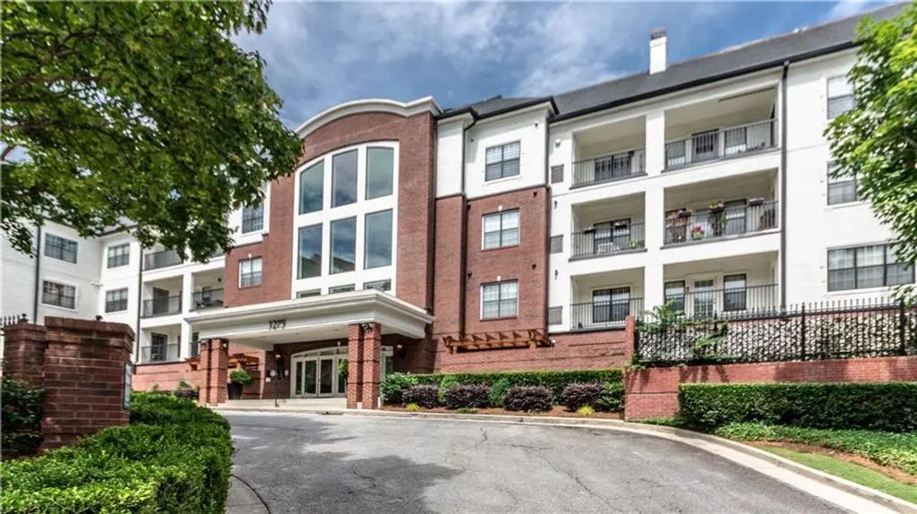 Unit 413 - 3275 Lenox Road Ne, Atlanta