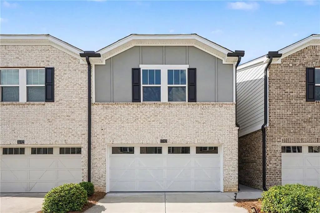 1702 Villageside Court, Lawrenceville