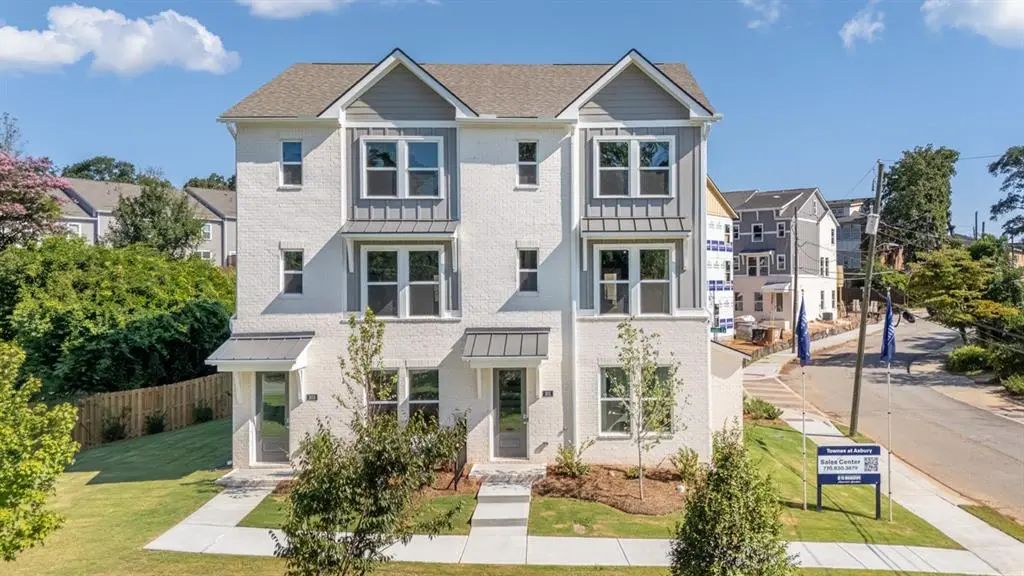 300 Laurel Lane, Hapeville
