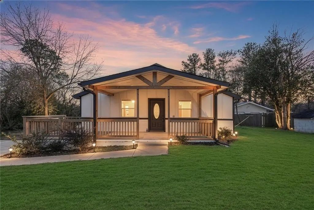 638 Dobbins Mill Road, Griffin