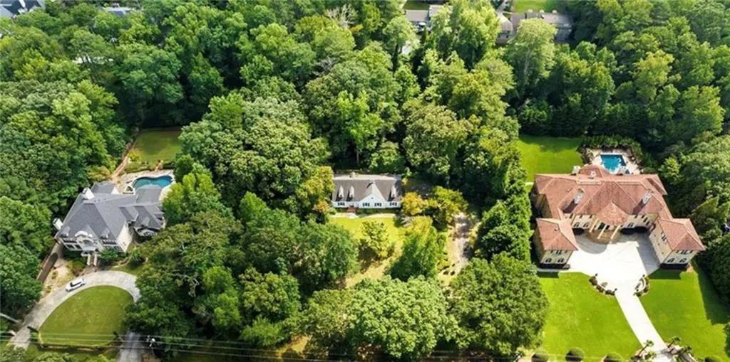 700 Heards Ferry Road, Atlanta