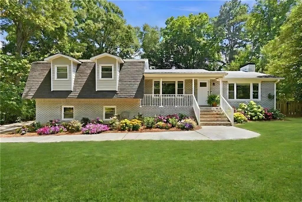173 Brookwood Drive, Canton