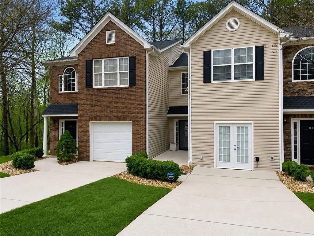 102 Creekwood Drive, Woodstock