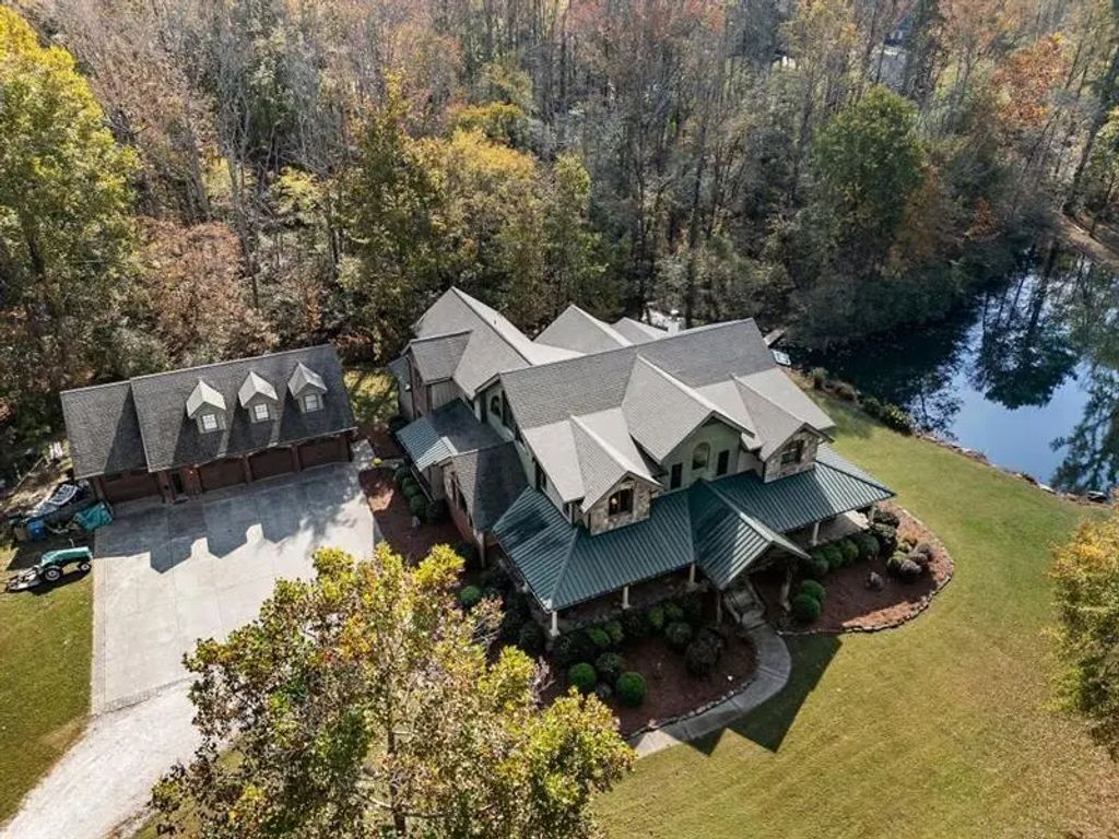 5185 Buice Road, Alpharetta