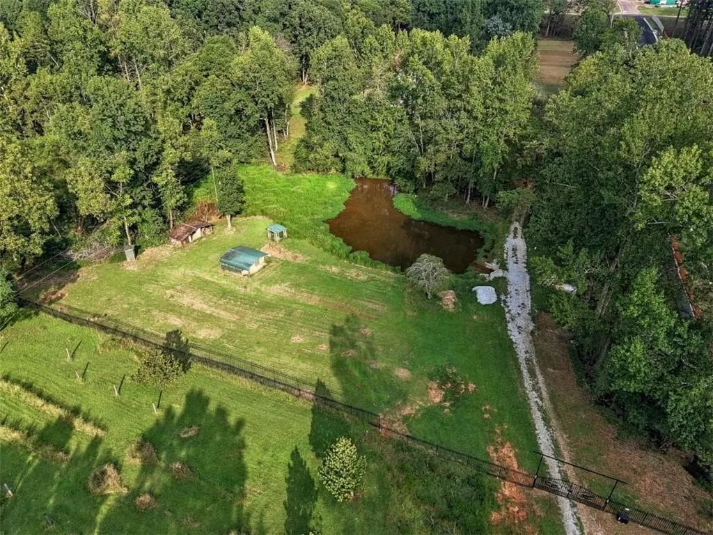 993 Sam Freeman Road, Hoschton