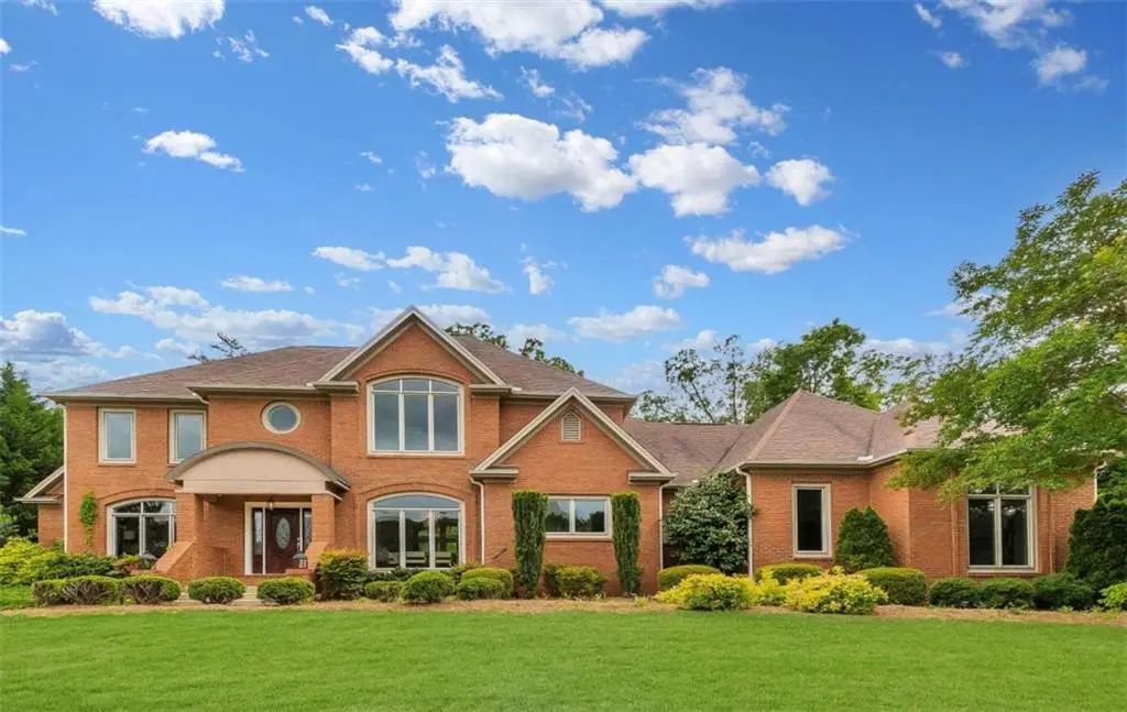 5653 Tuxedo Drive, Douglasville