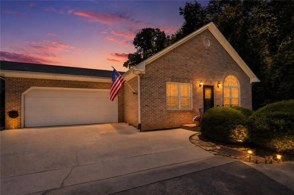 Unit Bldg 11 - 3321 Raes Creek Road, Marietta