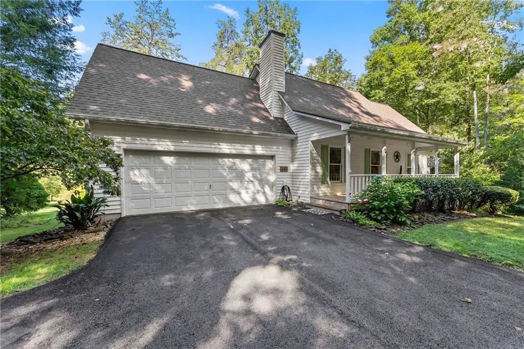 641 Martins Grove Road, Dahlonega
