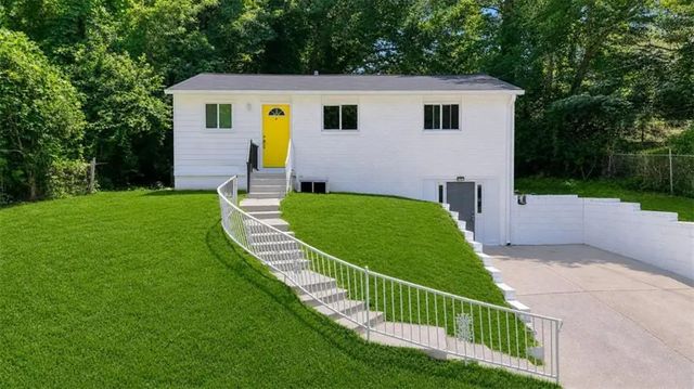 477 Fairlane Circle Nw, Atlanta