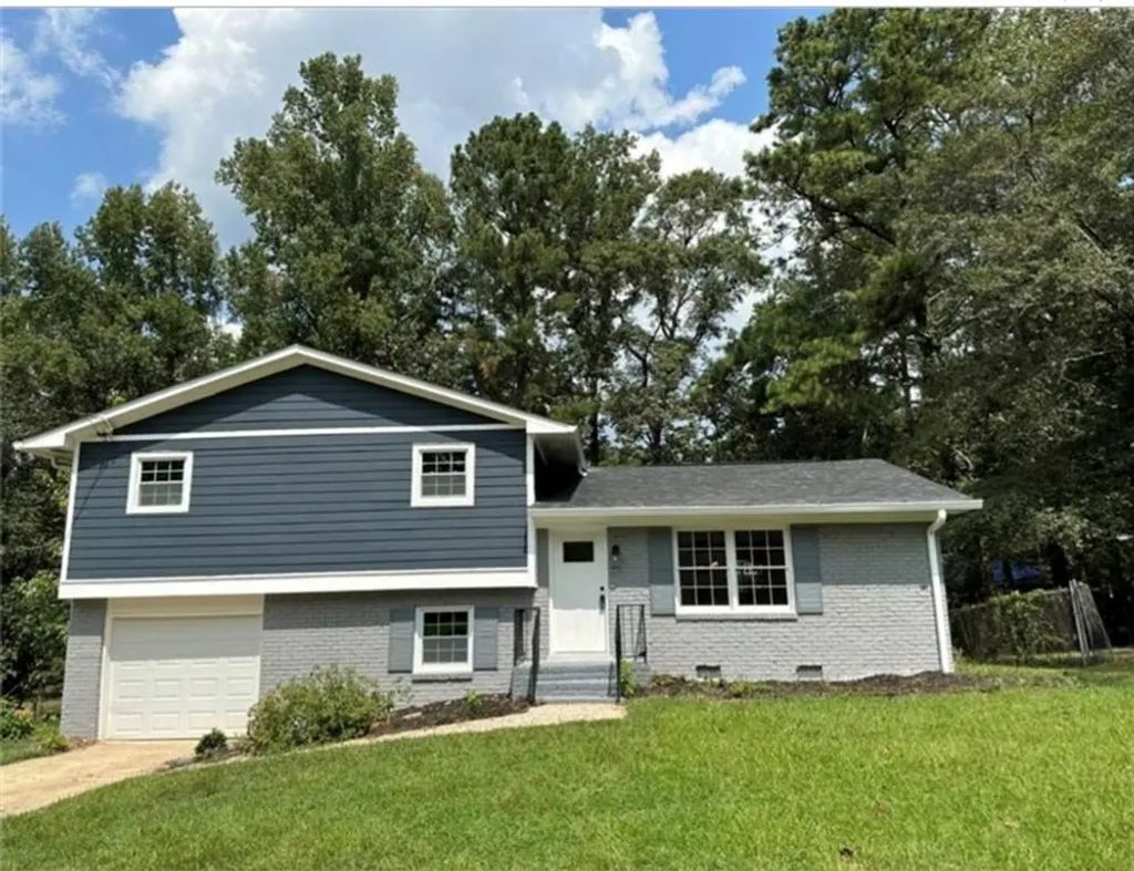 3972 Emerald North Drive, Decatur