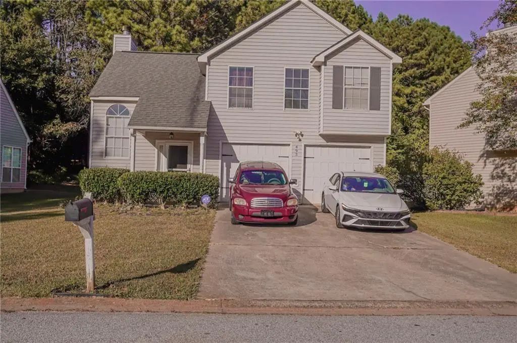 493 E Lake Drive, Riverdale