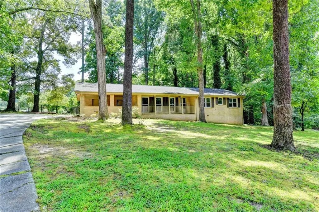 1138 Woodland Circle, Lawrenceville