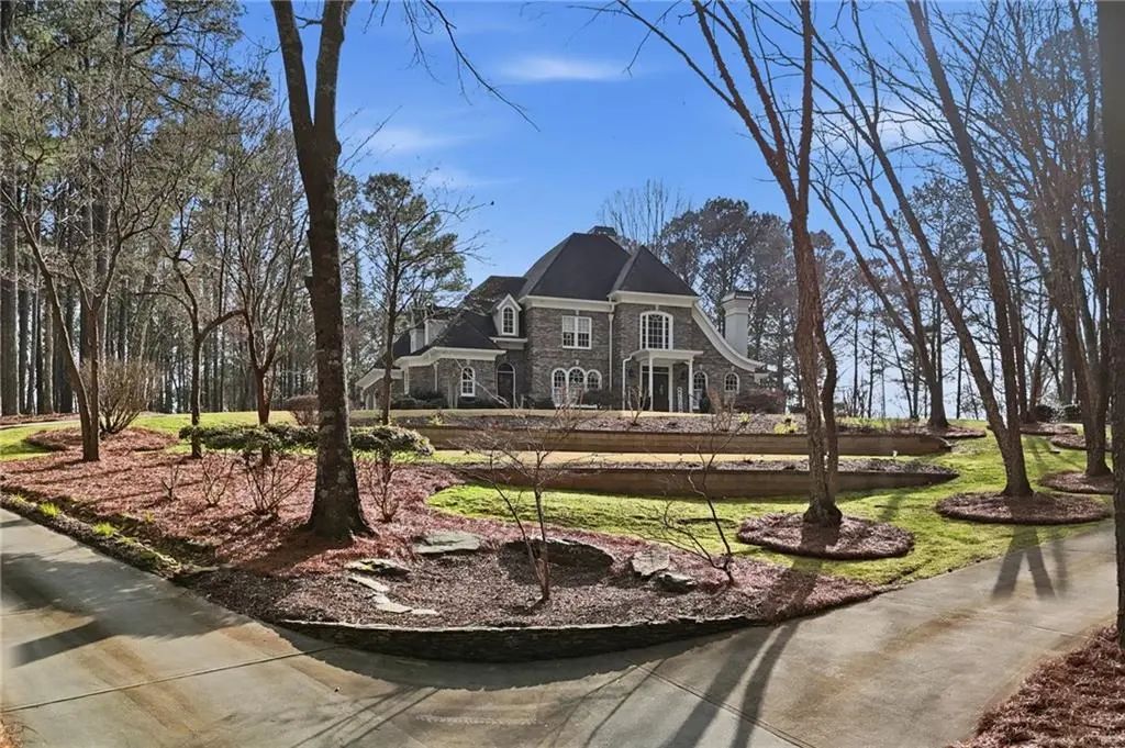 2785 Sixes Road, Canton